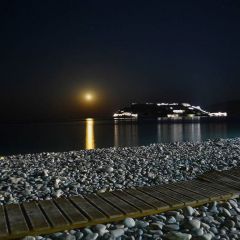 Spinalonga by night, vue de Plaka