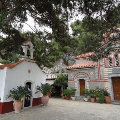 Le monastère de Sélinari