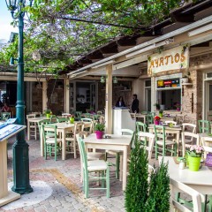 Taverne sur la place