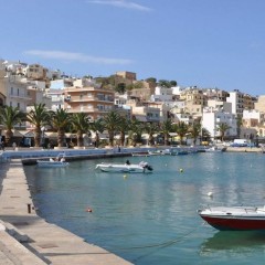 Sitia, le port et la promenade