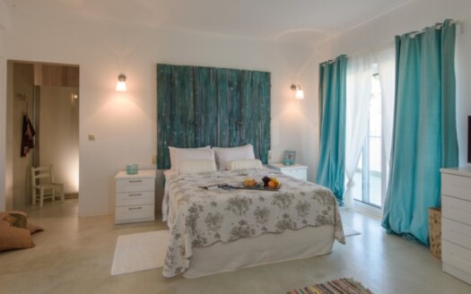 Magnifique villa avec piscine donnant sur les montagnes du Psiloritis à Pitsidia