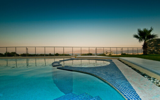 Luxueuse villa avec piscine et superbes vues sur la mer à Katsikia, Agios Nikolaos.