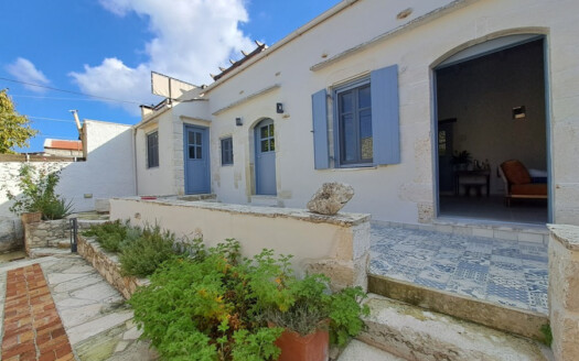 Maison crétoise traditionnelle, magnifiquement  rénovée à Agios Pavlos, district de l'Apokoronas