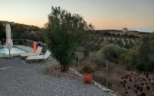 Appartement/maisonnette de 42m2 à Agia Triada.