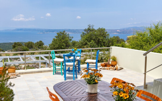 Superbe villa avec 5 chambres à Kokkino Chorio.