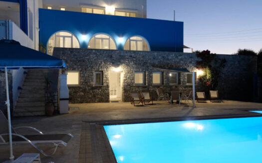 Luxueuse villa, vue panoramique sur la mer, à Skaleta