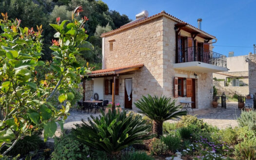 Maison de campagne en pierre avec vue dégagée à Paidochori, La Canée