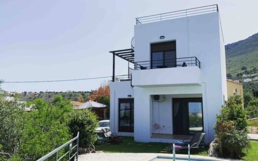 Maison meublée dans un quartier paisible à Kokkino Chorio.