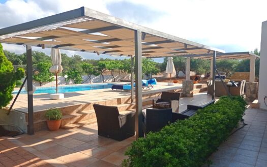 Villa de 4 chambres avec piscine et oliveraie à Kavousi