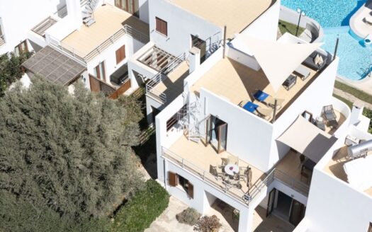 Appartement/maison de 93m2 à Plakoti