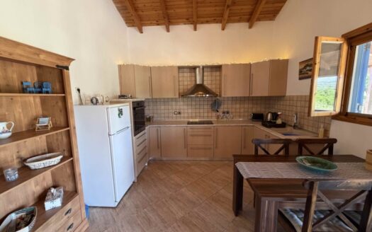 Maison confortable de 2 chambres à Viran Episkopi, Réthymnon
